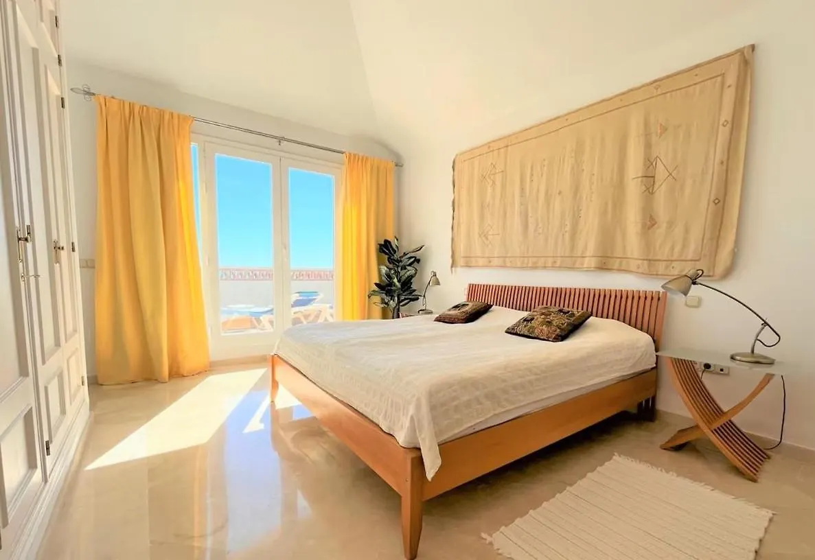 Lujo De Buenas Noches Apartment Estepona 0*,  Spain